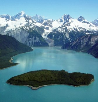 Lituya Bay in Alaska can be a dangerous passage